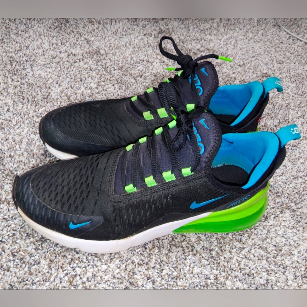 Men's Nike shoes 9.5